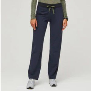 Figs XS Regular Livingston Pant in Quiet Navy